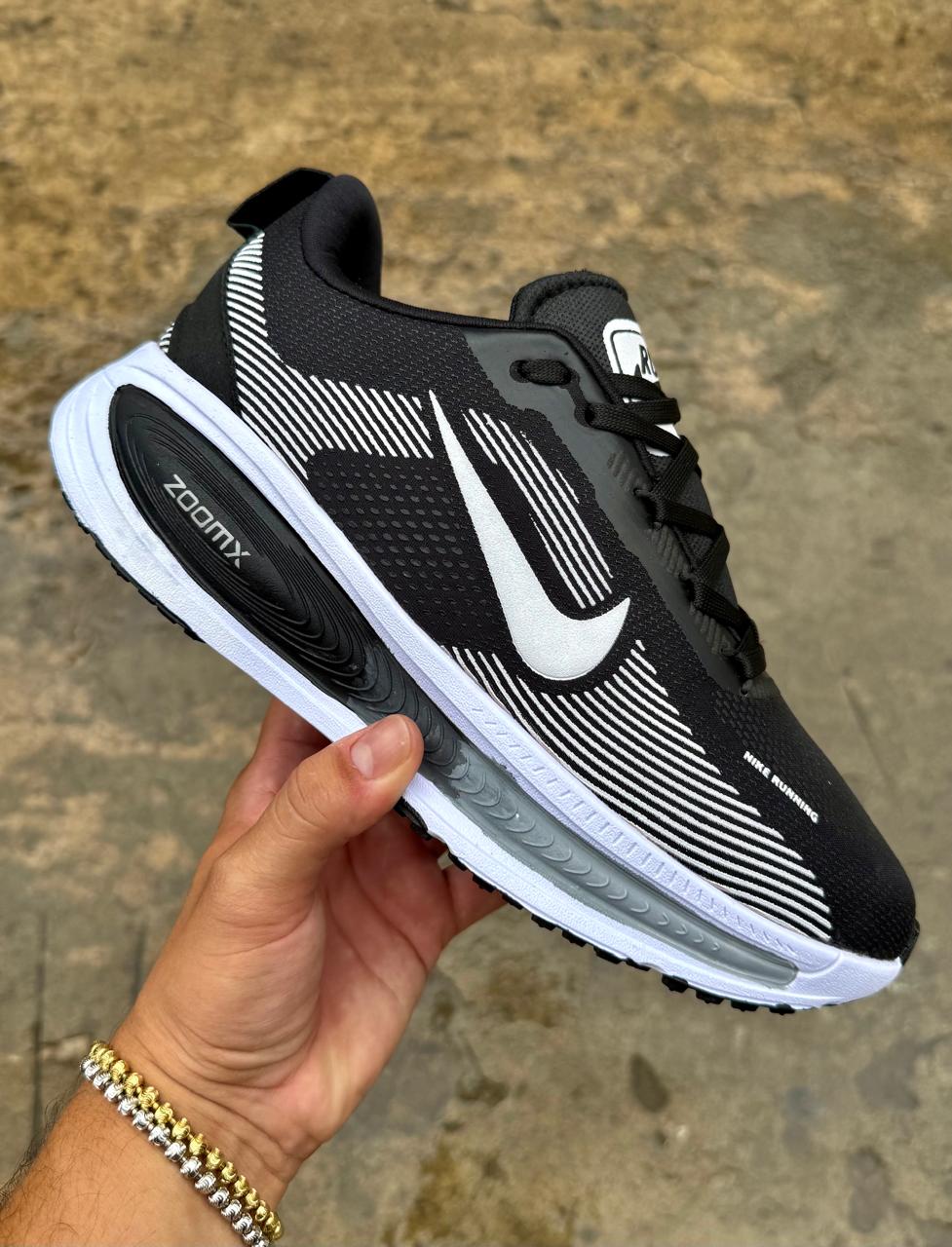Tenis Nike vomero 18 premium